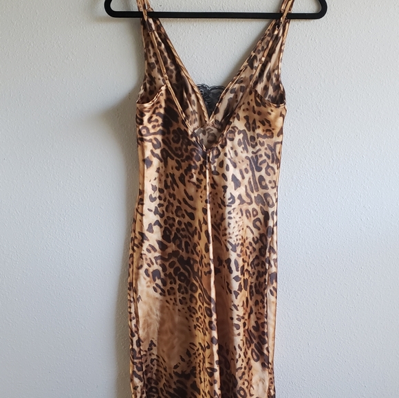 Leopard Print Slip Dress - Picture 6 of 8
